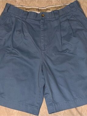 Ashworth Slate Blue Flat-Front Men’s Shorts